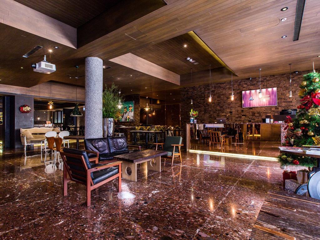 Inhouse Boutique Hotel Taipei Exterior photo