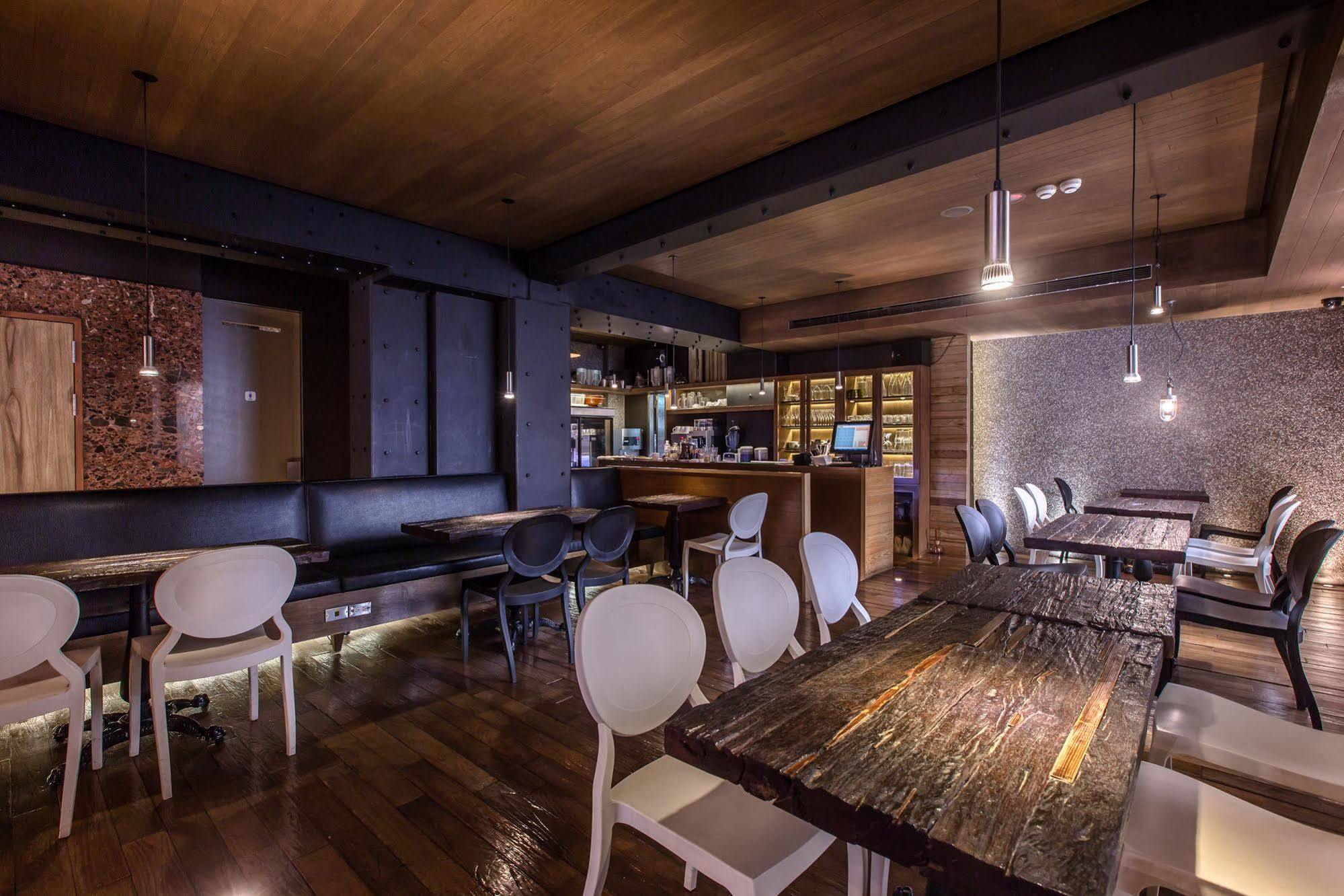 Inhouse Boutique Hotel Taipei Exterior photo
