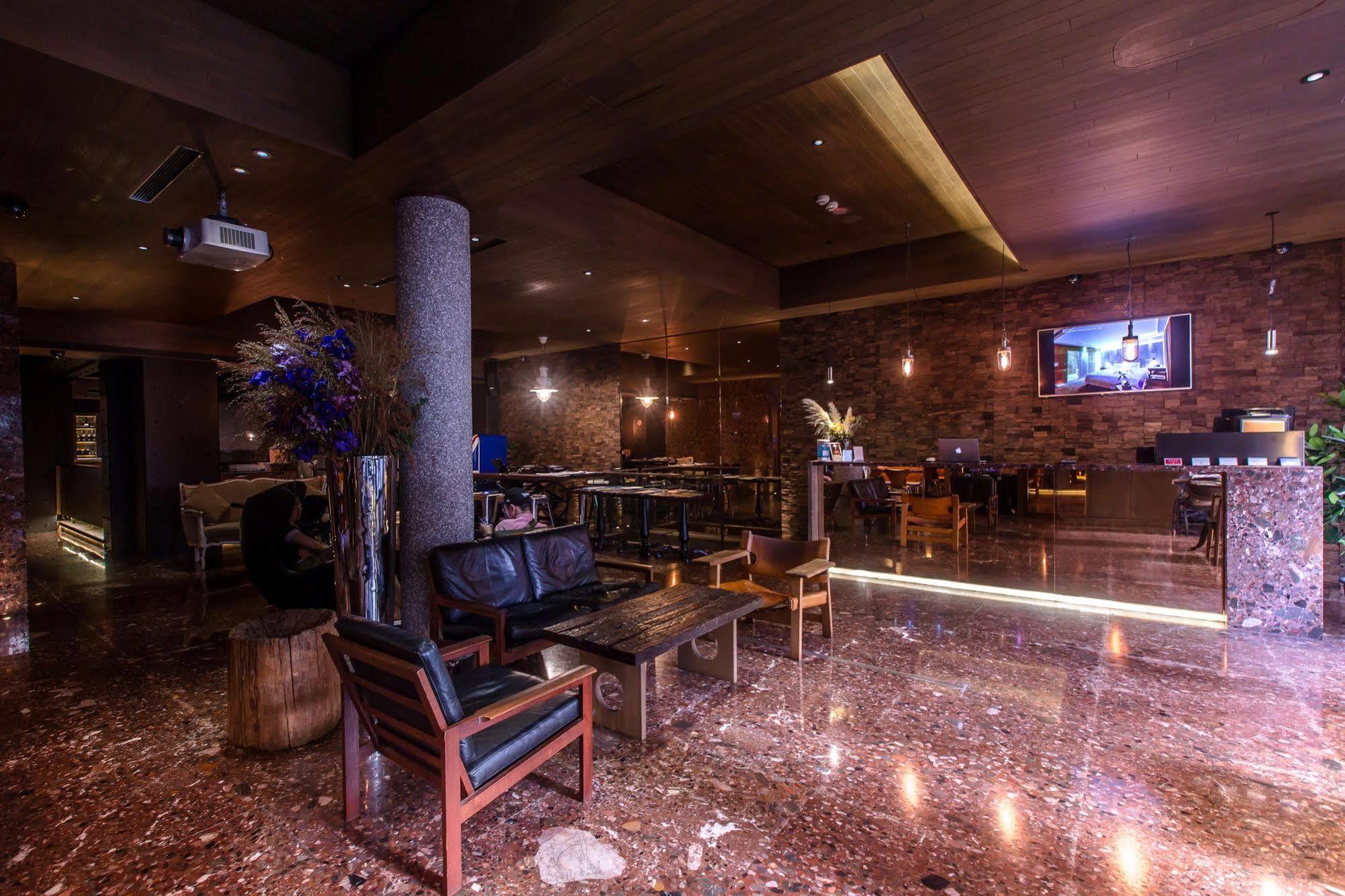Inhouse Boutique Hotel Taipei Exterior photo