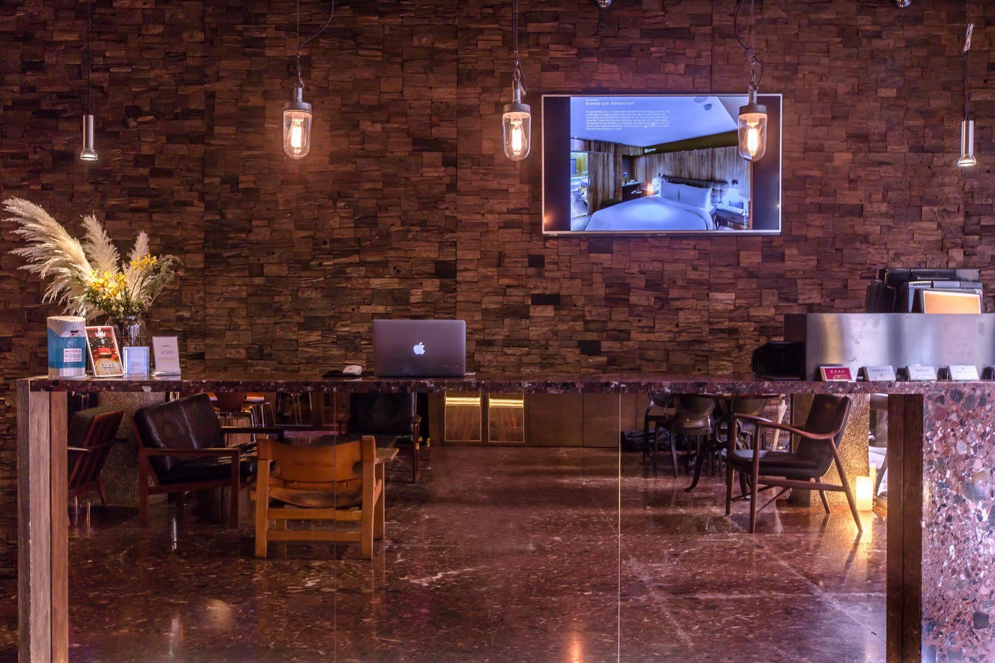 Inhouse Boutique Hotel Taipei Exterior photo