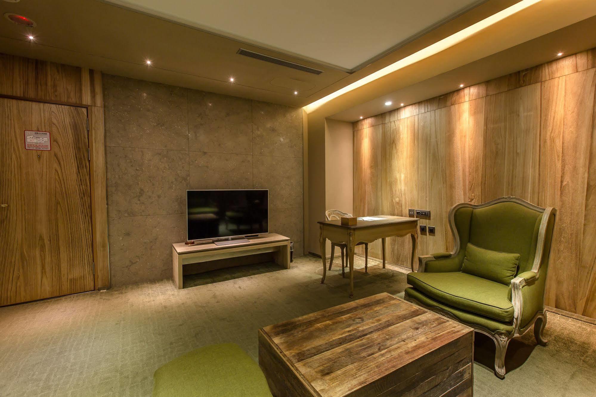 Inhouse Boutique Hotel Taipei Exterior photo